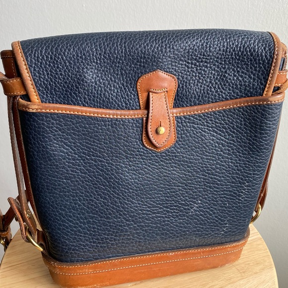 Dooney & Burke Cross Body Purse-Vintage-Leather - Picture 3 of 4